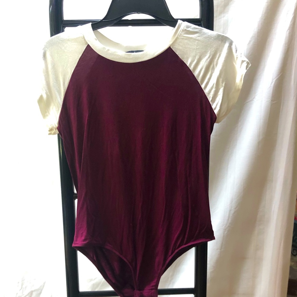 Ambiance bodysuit burgundy and white ladies med